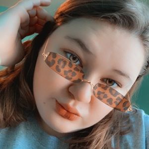 Meet your Posher, Colbie